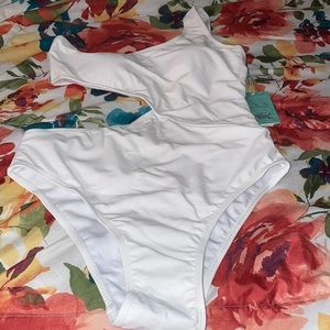 One shoulder swimsuit